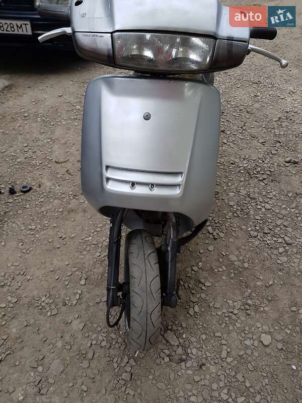 Скутер Honda Lead 90 2001 в Одесі