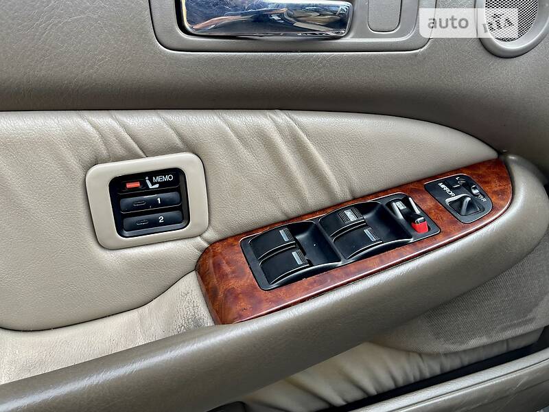 Седан Honda Legend 1999 в Одессе