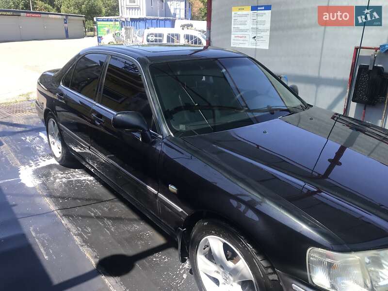 Седан Honda Legend 2001 в Вольнянске