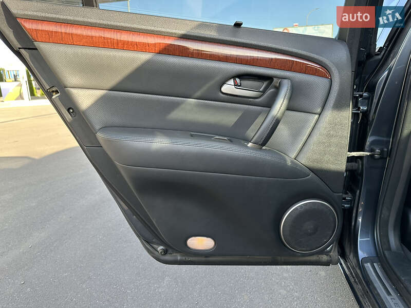 Седан Honda Legend 2006 в Ужгороде