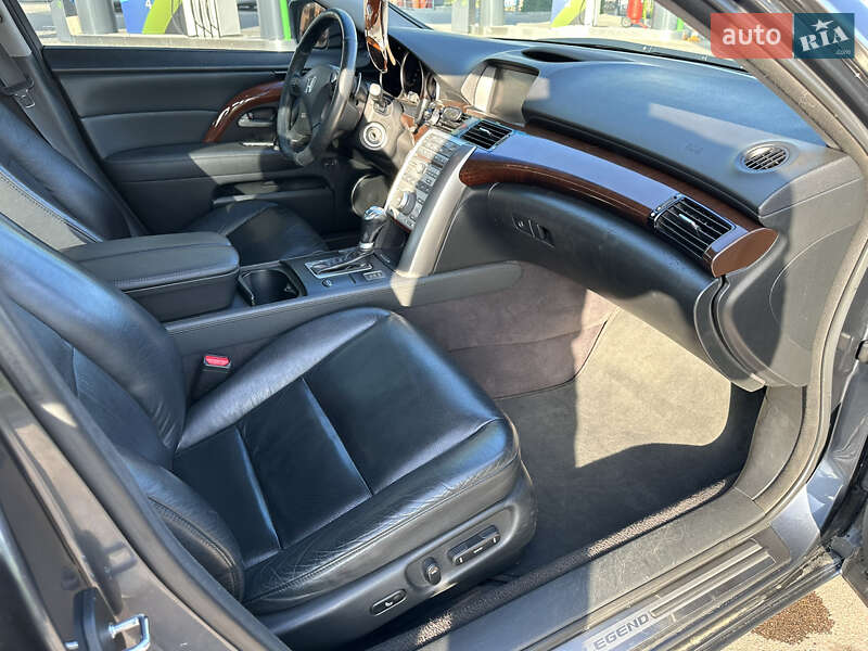 Седан Honda Legend 2006 в Ужгороде