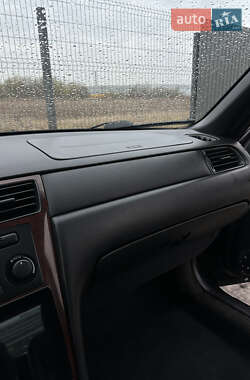 Седан Honda Legend 1999 в 