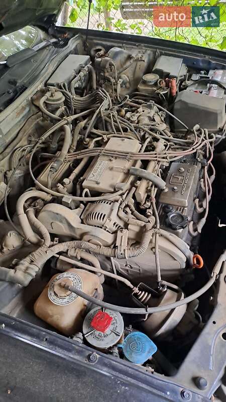 Купе Honda Legend 1991 в Чернівцях