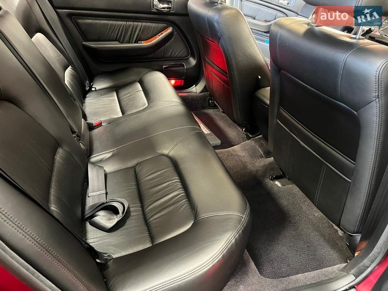 Седан Honda Legend 1994 в Киеве