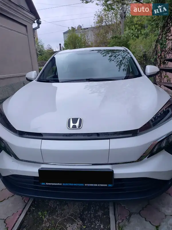 Honda M-NV 2022