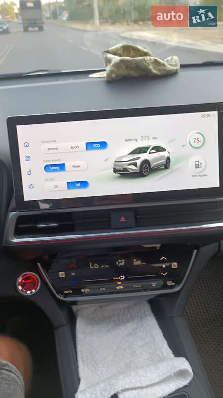 Внедорожник / Кроссовер Honda M-NV 2023 в Каменец-Подольском