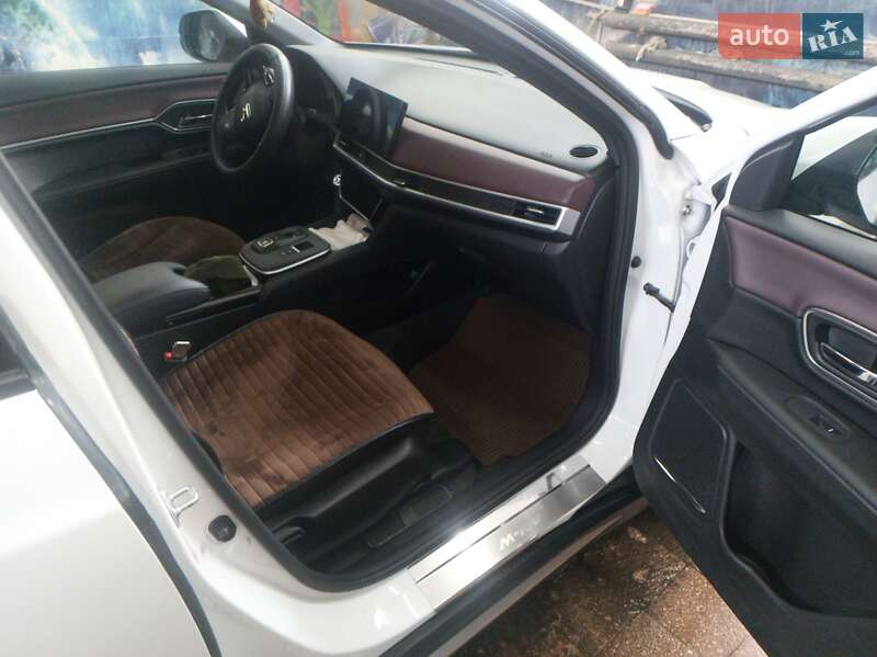 Внедорожник / Кроссовер Honda M-NV 2023 в Каменец-Подольском