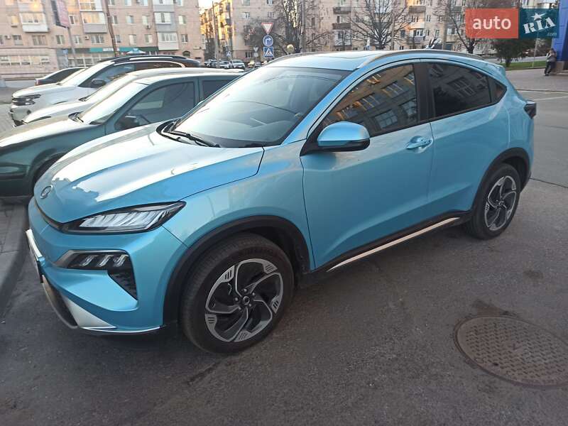 Honda M-NV 2023