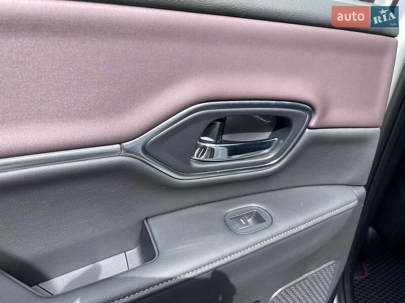 Позашляховик / Кросовер Honda M-NV 2024 в Києві