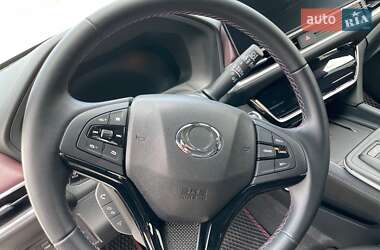 Позашляховик / Кросовер Honda M-NV 2024 в 