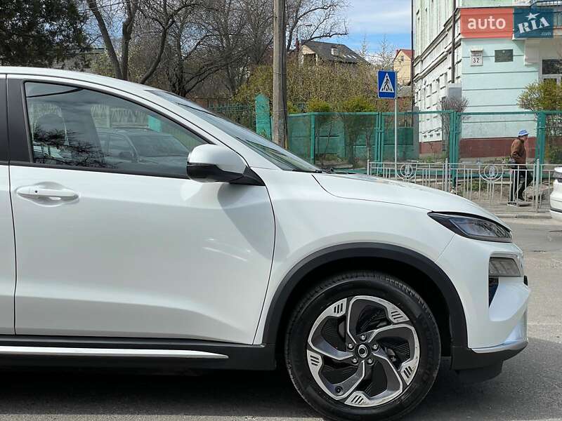 Позашляховик / Кросовер Honda M-NV 2024 в Києві