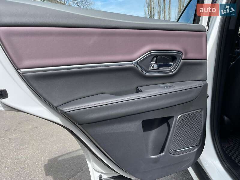 Позашляховик / Кросовер Honda M-NV 2024 в Києві