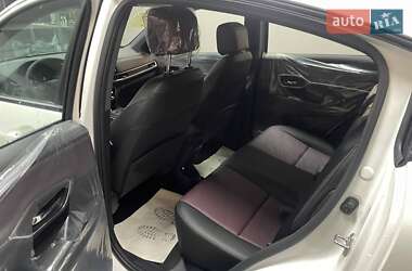 Позашляховик / Кросовер Honda M-NV 2024 в 