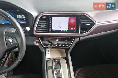 Позашляховик / Кросовер Honda M-NV 2022 в 