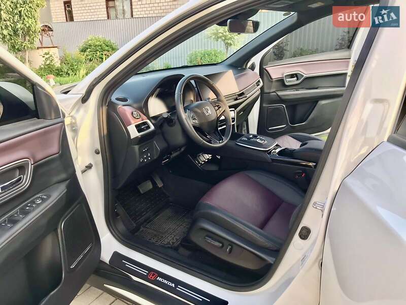 Позашляховик / Кросовер Honda M-NV 2024 в Кам'янці