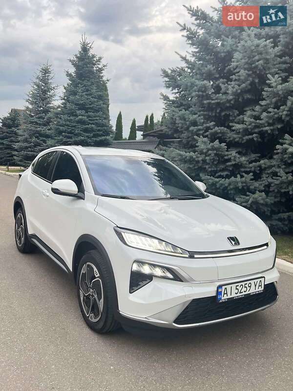 Honda M-NV 2023