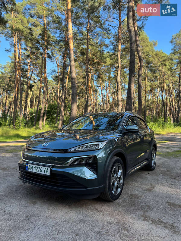 Honda M-NV 2022