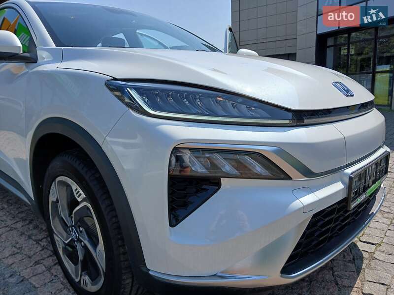 Внедорожник / Кроссовер Honda M-NV 2024 в Житомире