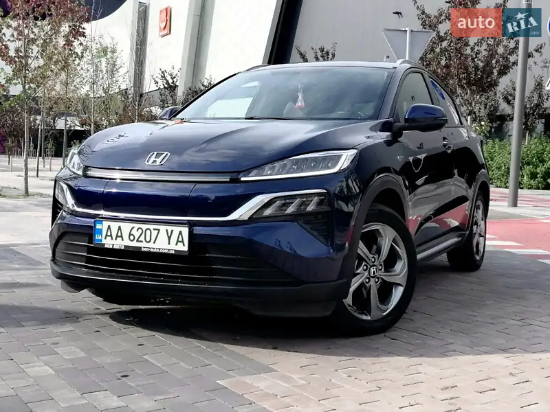 Honda M-NV 2022