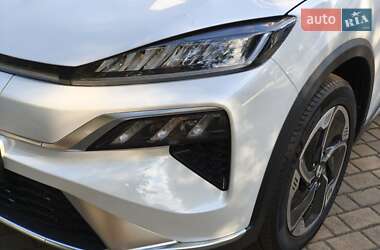 Позашляховик / Кросовер Honda M-NV 2024 в 