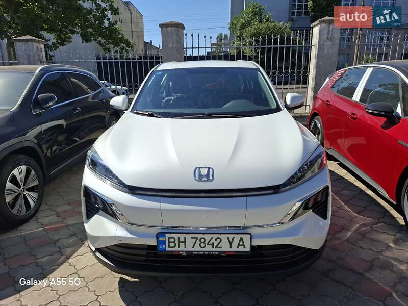 Honda M-NV 2023
