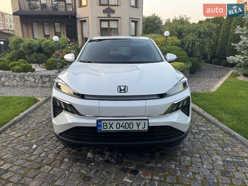 Honda M-NV 2022