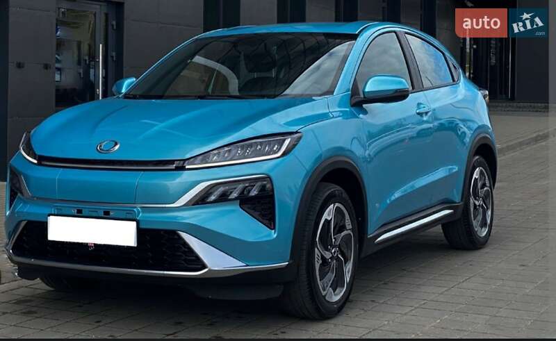 Honda M-NV 2023