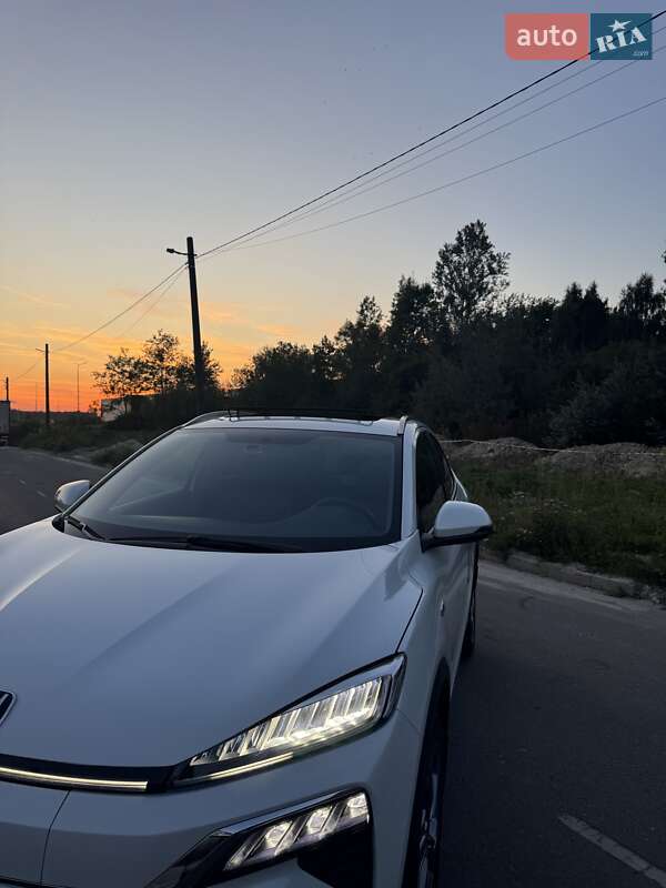 Внедорожник / Кроссовер Honda M-NV 2022 в Львове