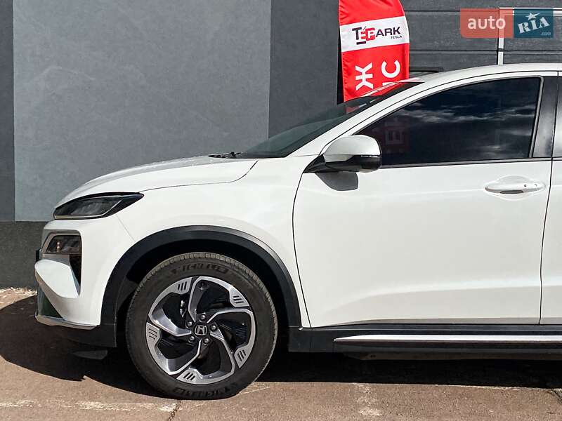 Позашляховик / Кросовер Honda M-NV 2023 в Києві