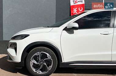 Позашляховик / Кросовер Honda M-NV 2023 в 