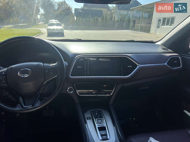 Позашляховик / Кросовер Honda M-NV 2021 в Кіцмані