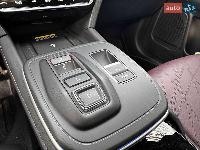 Внедорожник / Кроссовер Honda M-NV 2024 в Киеве