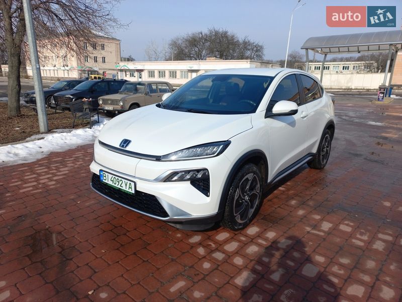 Внедорожник / Кроссовер Honda M-NV 2023 в Полтаве