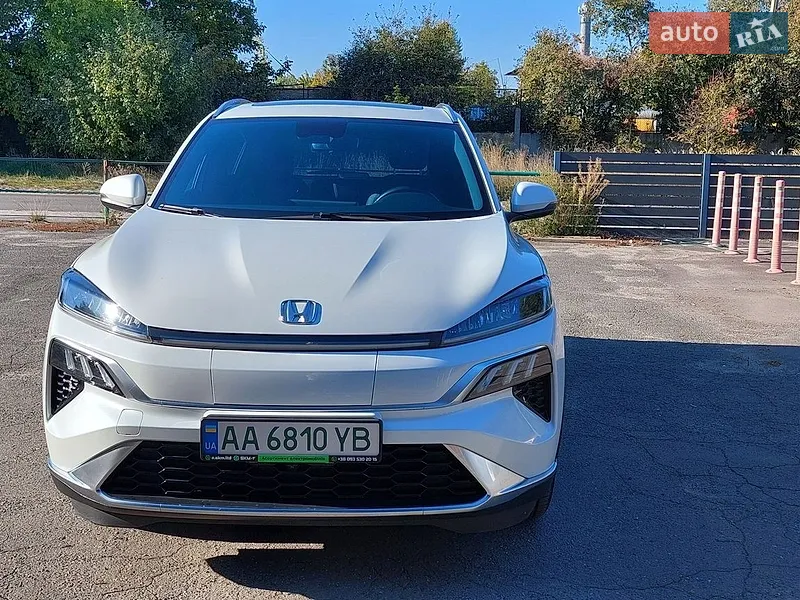 Honda M-NV 2023