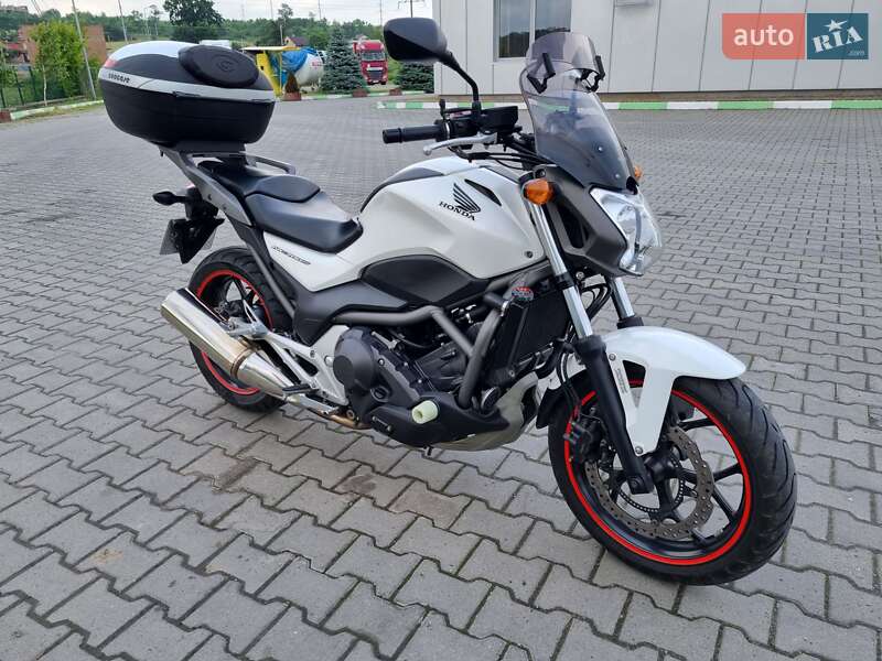 Мотоцикл Багатоцільовий (All-round) Honda NC 700S 2014 в Чернівцях