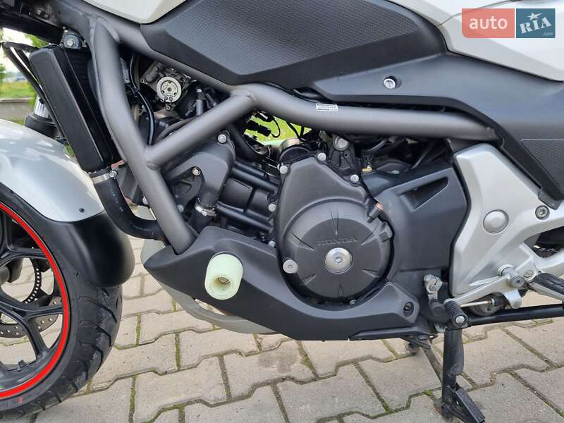 Мотоцикл Багатоцільовий (All-round) Honda NC 700S 2014 в Чернівцях