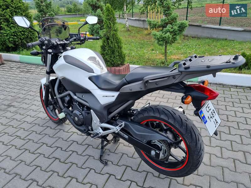 Мотоцикл Багатоцільовий (All-round) Honda NC 700S 2014 в Чернівцях