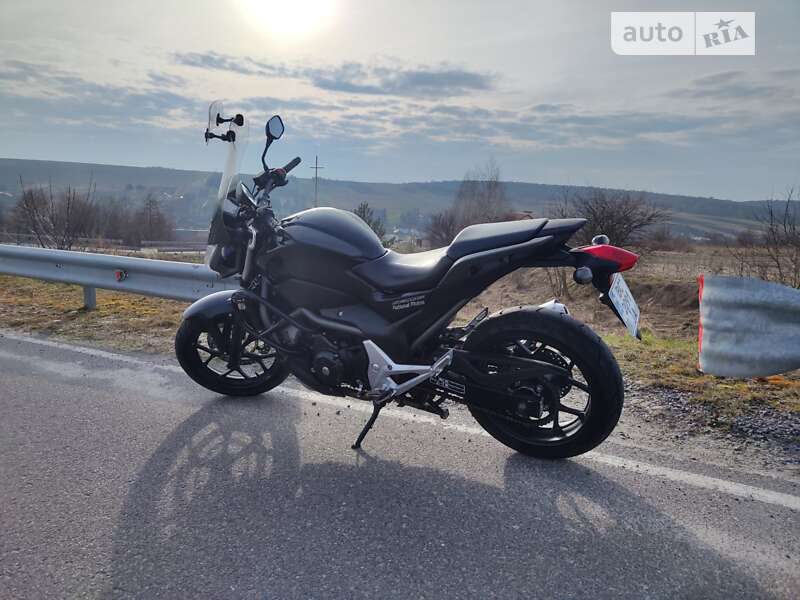 Мотоцикл Без обтекателей (Naked bike) Honda NC 700S 2013 в Львове