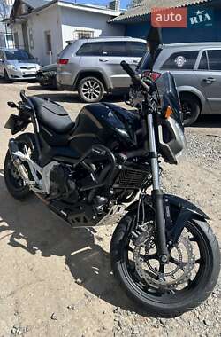 Мотоцикл Без обтекателей (Naked bike) Honda NC 700S 2014 в 