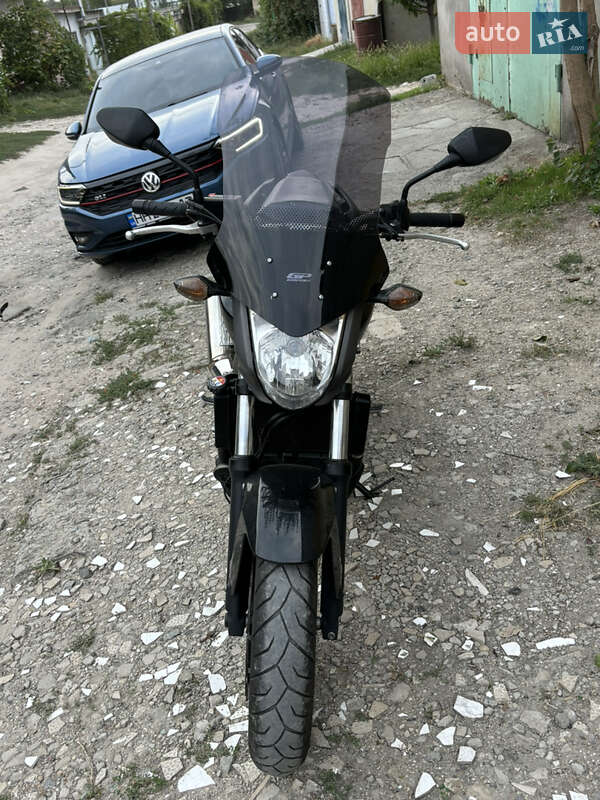 Мотоцикл Туризм Honda NC 700S 2013 в Южному