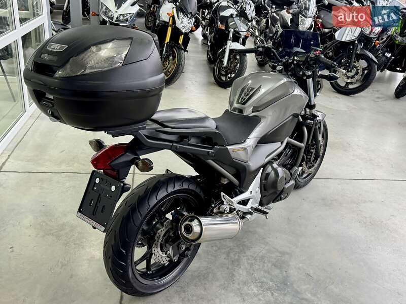 Мотоцикл Без обтекателей (Naked bike) Honda NC 700S 2012 в Хмельницком