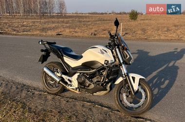 Мотоцикл Без обтекателей (Naked bike) Honda NC 700S 2012 в Чернигове