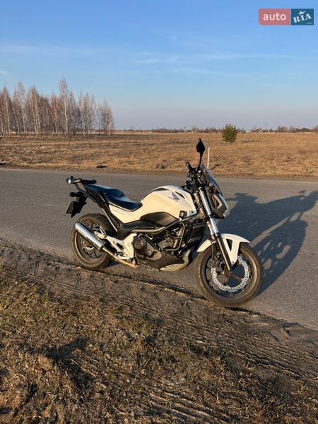 Мотоцикл Без обтекателей (Naked bike) Honda NC 700S 2012 в Чернигове