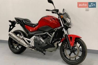 Мотоцикл Без обтекателей (Naked bike) Honda NC 700S 2014 в Киеве