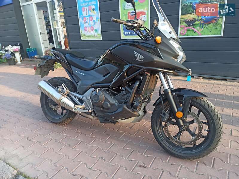 Мотоцикл Туризм Honda NC 700X 2015 в 