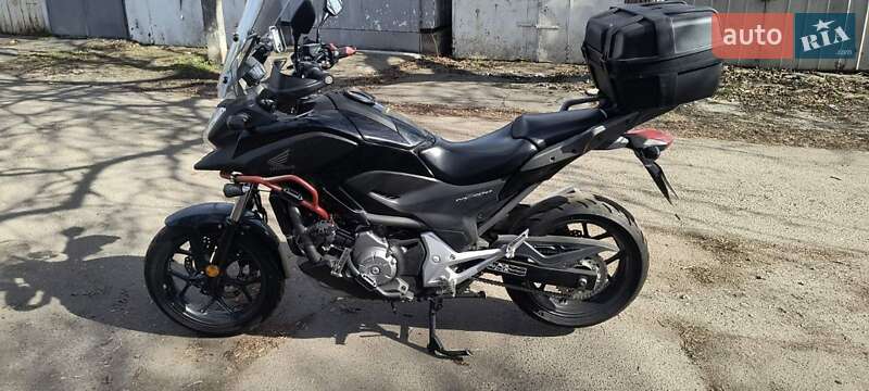 Мотоцикл Внедорожный (Enduro) Honda NC 700X 2011 в 