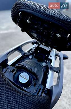 Мотоцикл Спорт-туризм Honda NC 700X 2013 в 