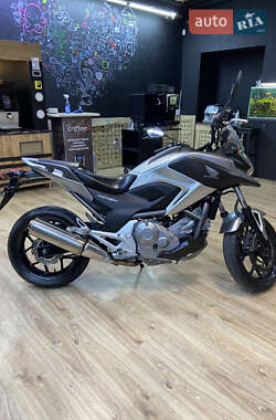 Мотоцикл Туризм Honda NC 700XA 2013 в 