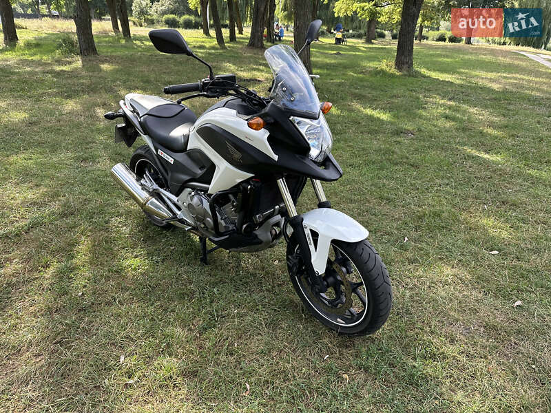 Мотоцикл Туризм Honda NC 700XA 2012 в Киеве