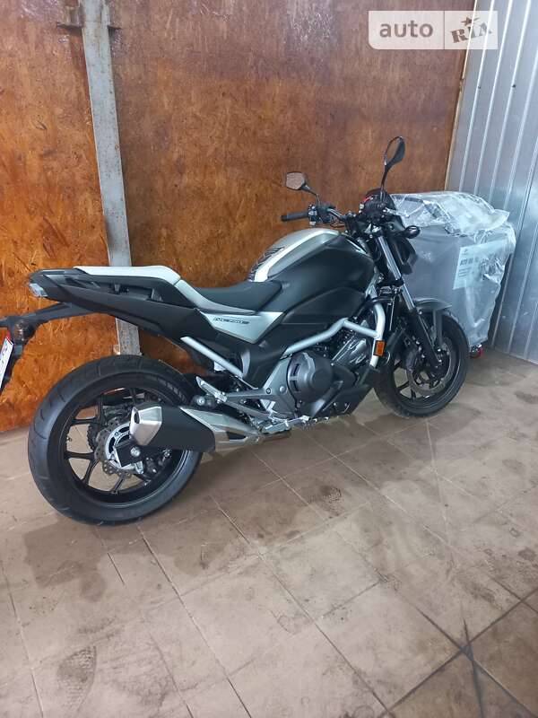 Мотоцикл Без обтекателей (Naked bike) Honda NC 750S 2017 в Кривом Роге фото 2 Мотоцикл Без обтекателей (Naked bike) Honda NC 750S 2017 в Кривом Роге